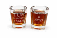 Personalisiertes Schnapsglas mit Gravur – Shotglas individuell mit Namen, Datum oder Logo – Geschenk für Männer, Hochzeit, Geburtstag – Whisky Shot Glas personalisiert